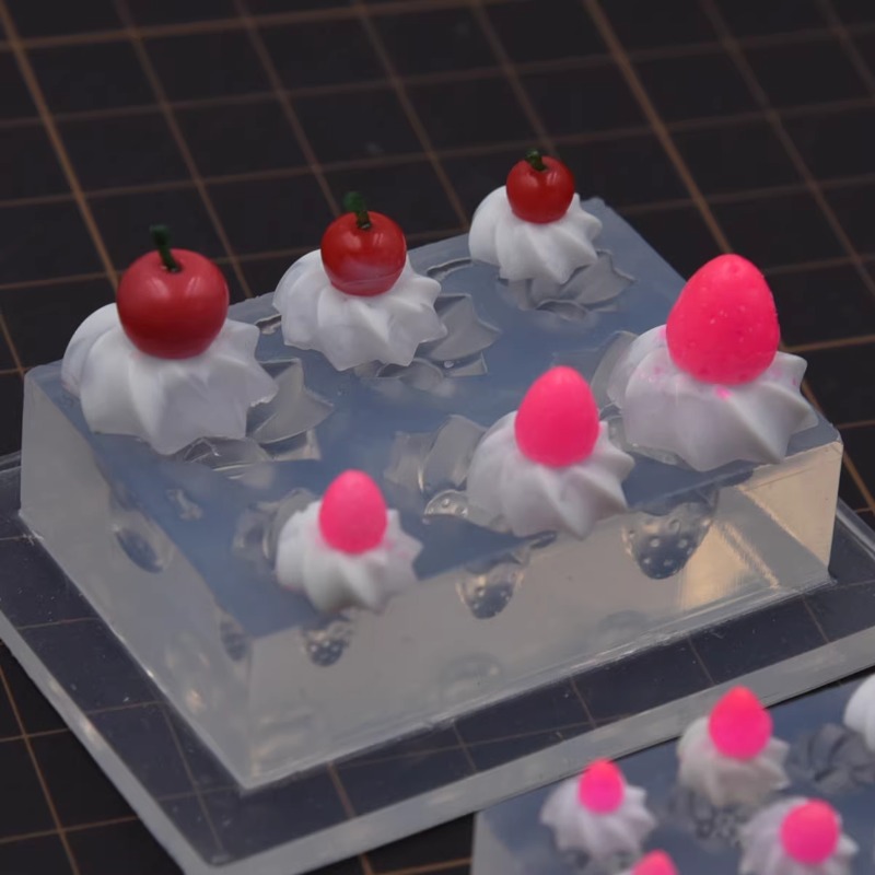 Mini crema 3D di cono fragola  - Baby Products Cream recensione e prezzo